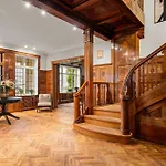 Elegant Historic - Stunning Views * Bergen