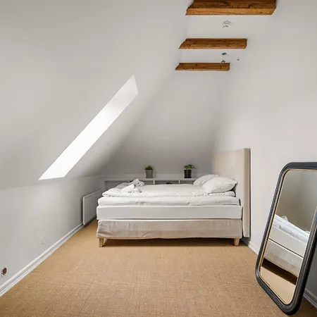 Elegant Historic - Stunning Views Вілла