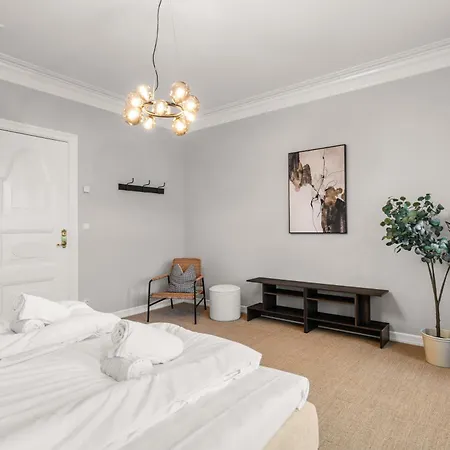 Elegant Historic - Stunning Views * Берген