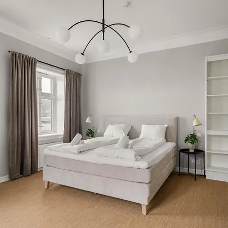 Elegant Historic - Stunning Views