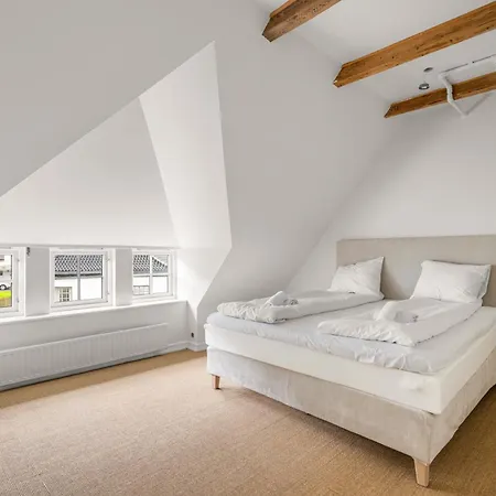 Elegant Historic - Stunning Views