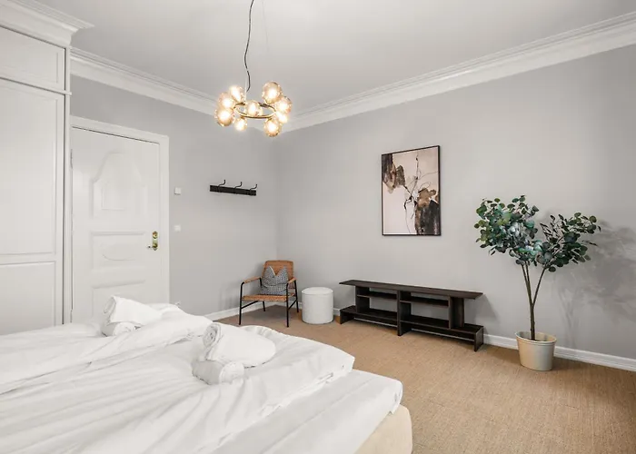 Elegant Historic - Stunning Views * Μπέργκεν