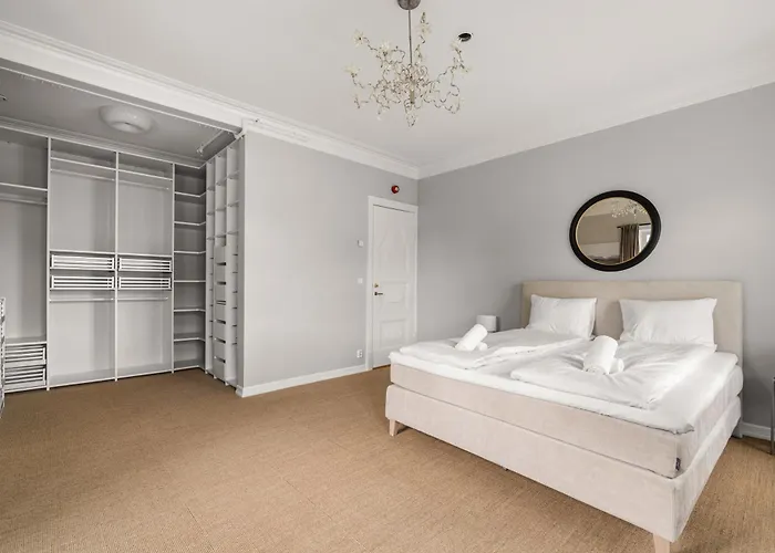 Elegant Historic - Stunning Views *